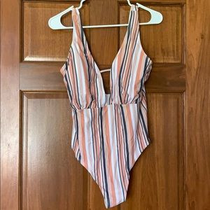 One-piece Cupshe Swimsuit